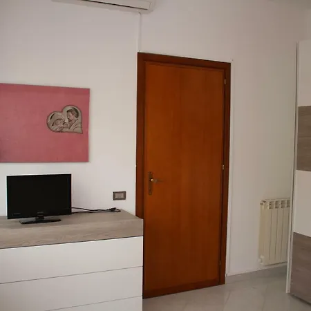 Le Tre Gemme Apartment *